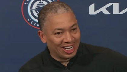 彩票-双塔会是以后研究的方向吗？卢：我不知道，我不知道